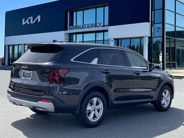 new 2025 Kia Sorento car, priced at $31,448
