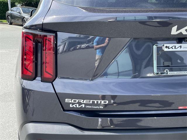 new 2025 Kia Sorento car, priced at $31,448