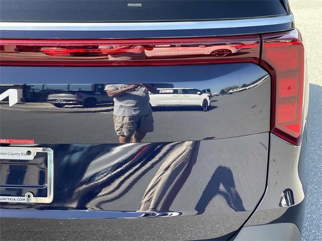 new 2026 Kia Carnival car, priced at $42,676