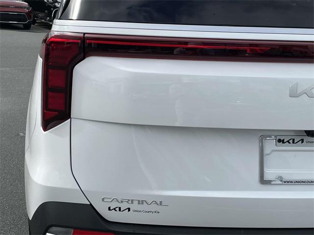 new 2025 Kia Carnival car, priced at $42,479