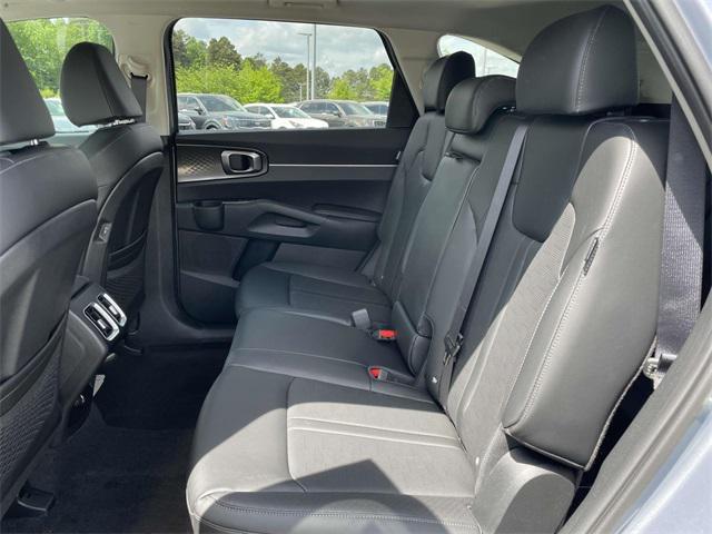 new 2025 Kia Sorento car, priced at $35,529