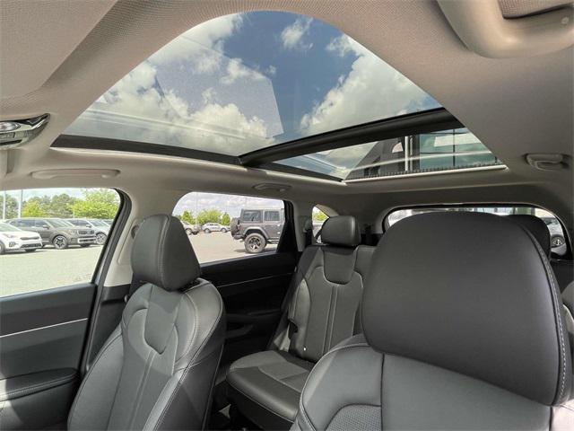 new 2025 Kia Sorento car, priced at $35,529