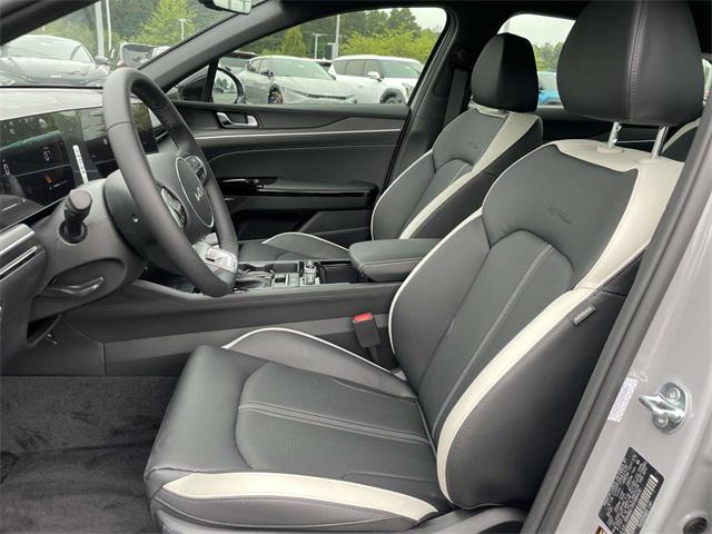new 2025 Kia K5 car, priced at $30,319