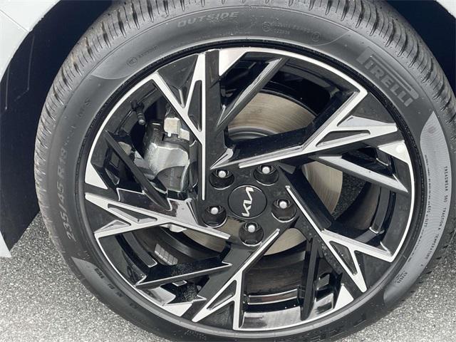 new 2025 Kia K5 car, priced at $30,319