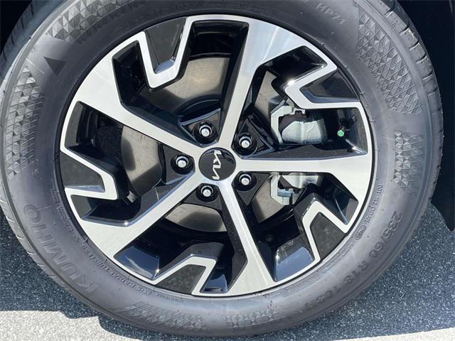 new 2025 Kia Sportage car, priced at $29,184
