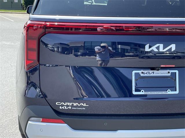 new 2025 Kia Carnival car, priced at $41,987