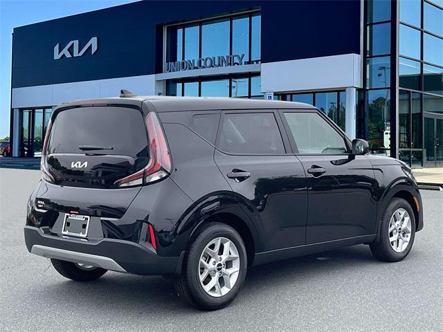 new 2025 Kia Soul car, priced at $23,893