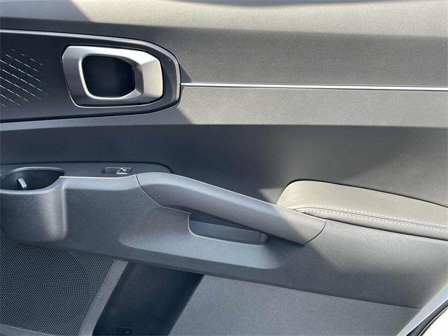 new 2025 Kia Sorento car, priced at $34,751