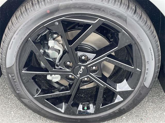 new 2026 Kia K5 car, priced at $30,901