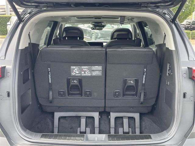new 2026 Kia Carnival Hybrid car, priced at $53,871