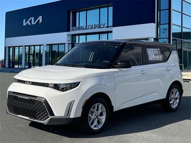 new 2025 Kia Soul car, priced at $23,685