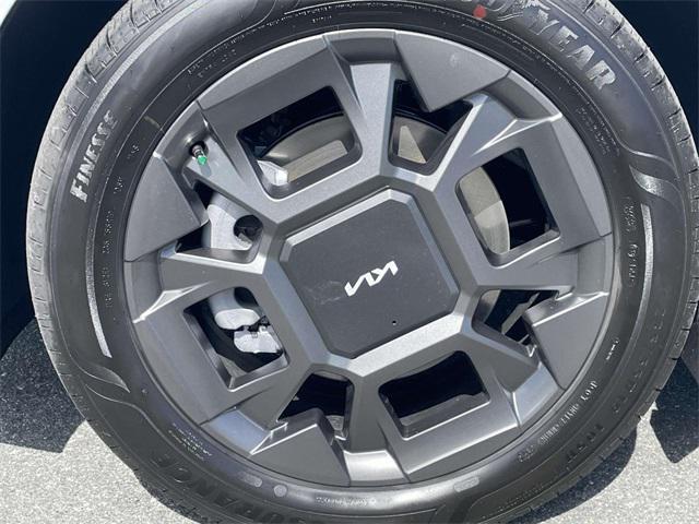 new 2026 Kia Carnival Hybrid car, priced at $44,704