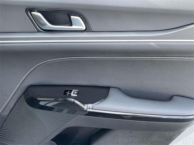 new 2025 Kia K5 car, priced at $30,327