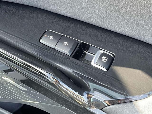 new 2025 Kia K5 car, priced at $30,327