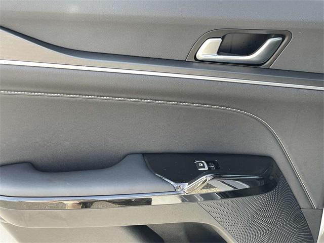 new 2025 Kia K5 car, priced at $30,327
