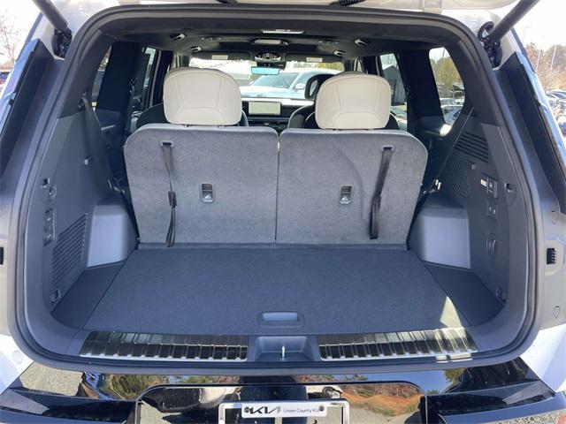 new 2026 Kia EV9 car, priced at $62,180