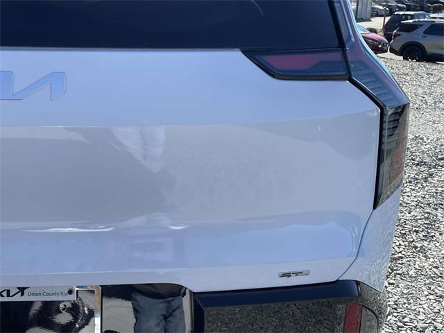 new 2026 Kia EV9 car, priced at $62,180