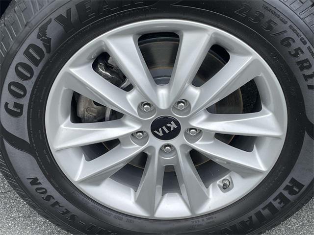 used 2019 Kia Sorento car, priced at $11,995