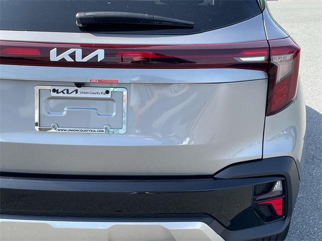 new 2025 Kia Seltos car, priced at $24,737