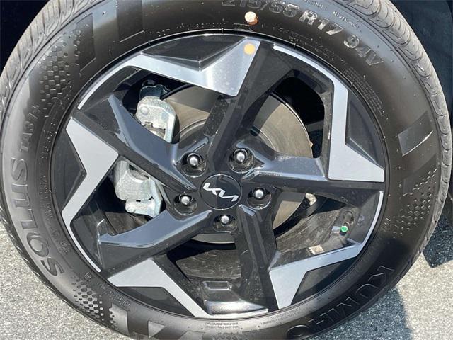 new 2025 Kia Seltos car, priced at $24,737