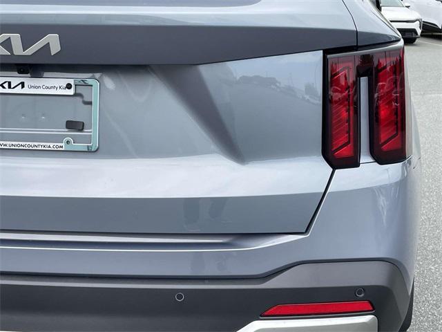 new 2025 Kia Sorento car, priced at $37,664
