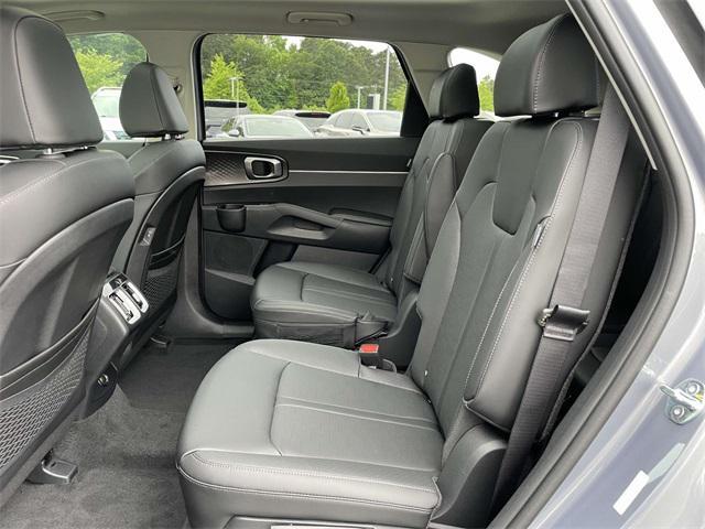 new 2025 Kia Sorento car, priced at $37,664