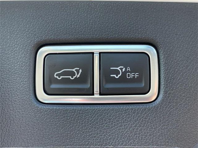 used 2025 Kia Sorento car, priced at $44,550