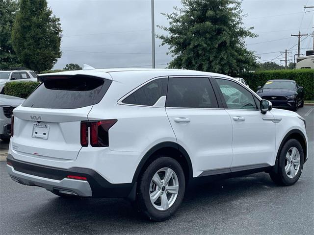 new 2025 Kia Sorento car, priced at $30,912