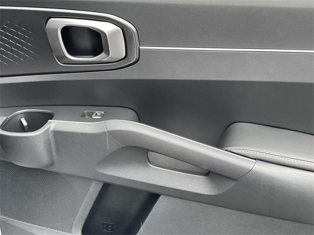 new 2025 Kia Sorento car, priced at $30,912