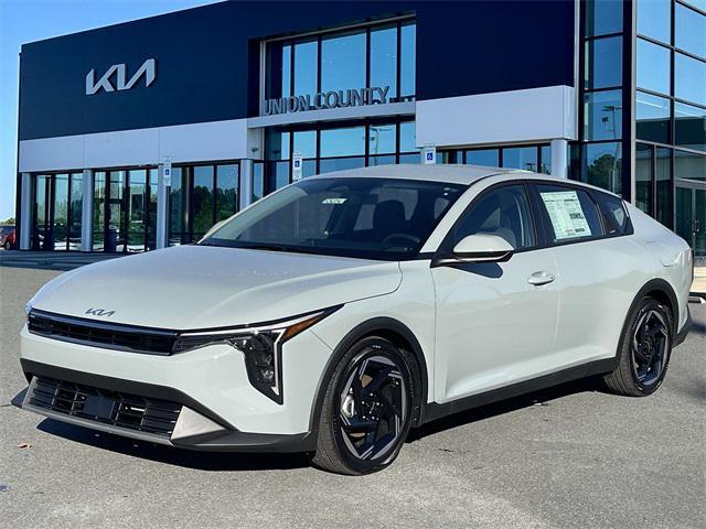 new 2025 Kia K4 car, priced at $23,970