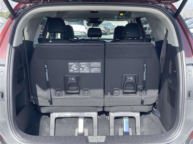 new 2025 Kia Carnival Hybrid car, priced at $42,251