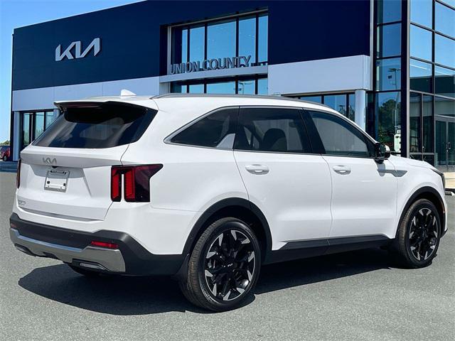 new 2025 Kia Sorento car, priced at $39,285