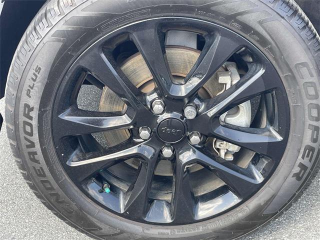 used 2021 Jeep Grand Cherokee car, priced at $21,800