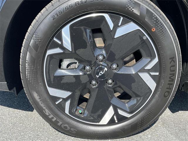 new 2025 Kia Niro EV car, priced at $37,522