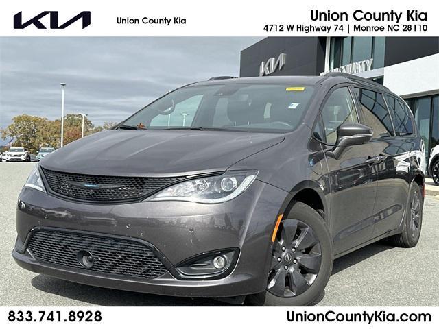 used 2020 Chrysler Pacifica Hybrid car, priced at $27,500