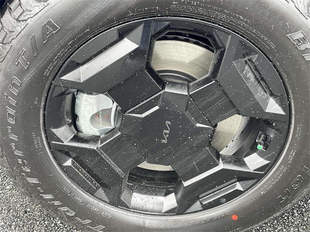 new 2026 Kia Sportage car, priced at $39,020