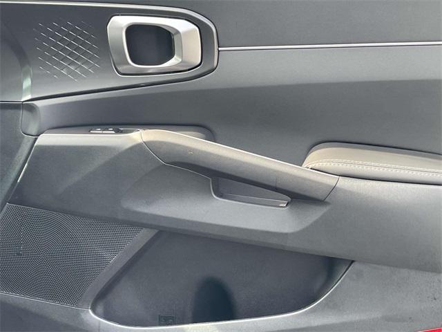 new 2025 Kia Sorento car, priced at $38,127