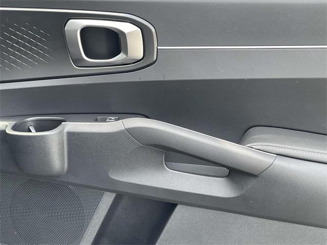 new 2025 Kia Sorento car, priced at $38,127
