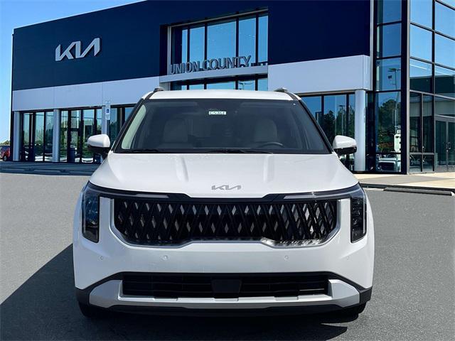new 2025 Kia Carnival car, priced at $40,695