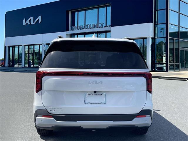 new 2025 Kia Carnival car, priced at $40,695