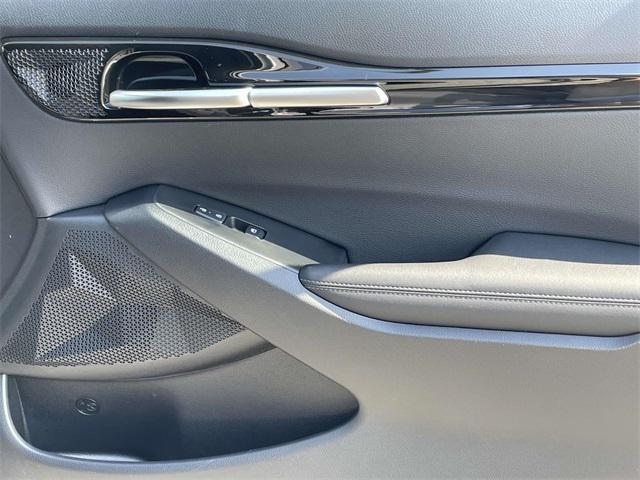 new 2025 Kia Seltos car, priced at $24,737