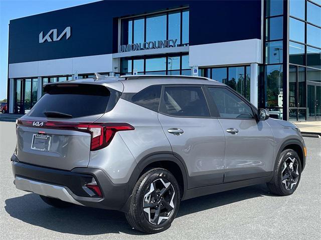 new 2025 Kia Seltos car, priced at $24,737
