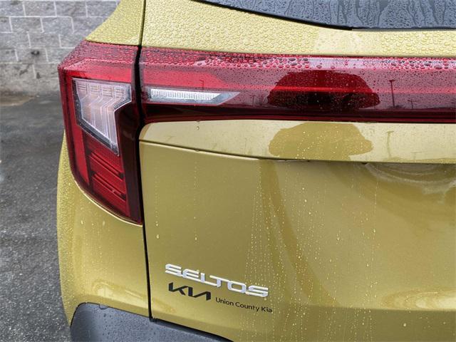 new 2024 Kia Seltos car, priced at $30,530