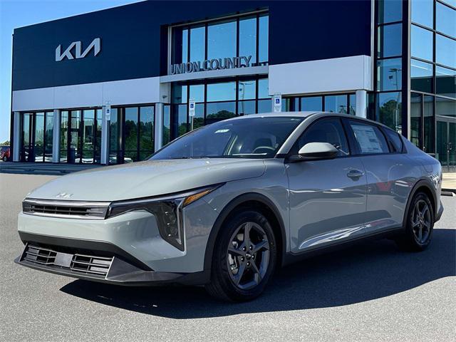 new 2025 Kia K4 car, priced at $23,320