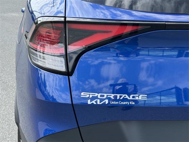 new 2025 Kia Sportage car, priced at $29,184