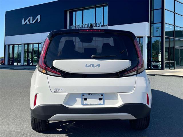 new 2025 Kia Soul car, priced at $25,890