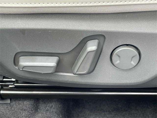 new 2025 Kia Niro car, priced at $27,010