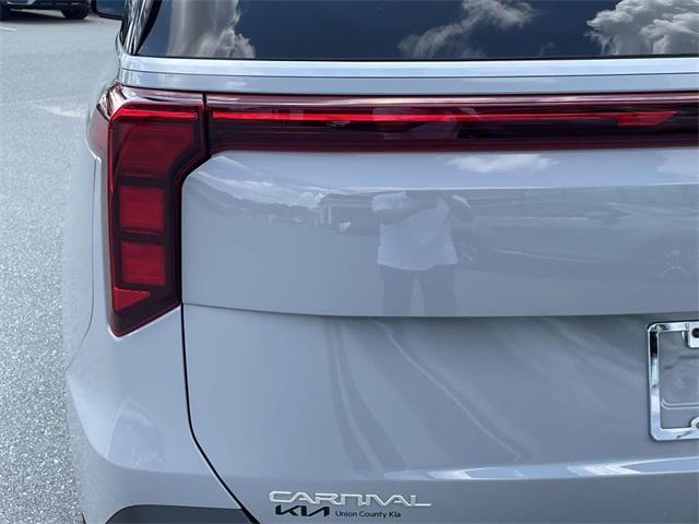new 2026 Kia Carnival Hybrid car, priced at $45,060