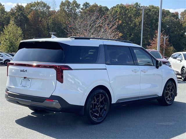 new 2025 Kia Carnival car, priced at $51,255