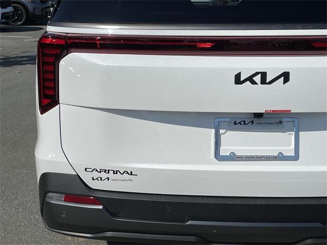 new 2025 Kia Carnival car, priced at $51,255